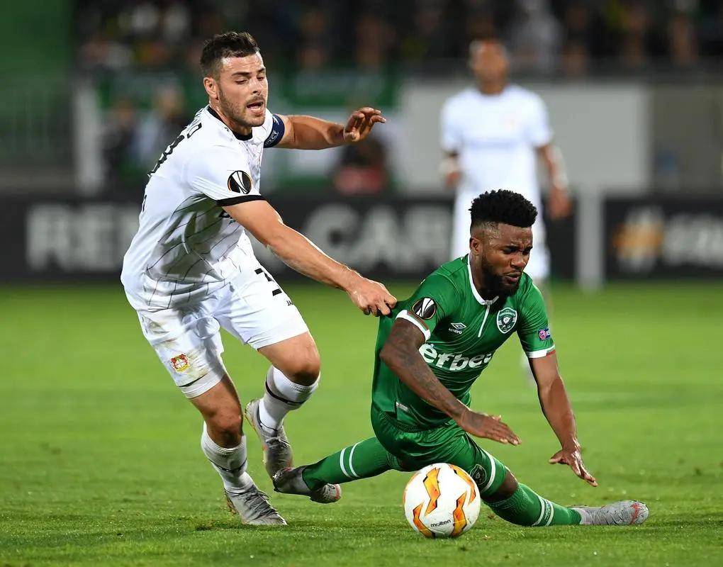 备受瞩目 备受瞩目